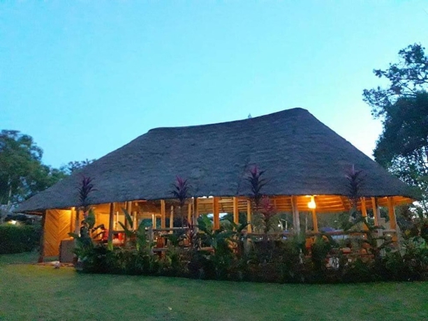 Imagen del bar/restaurante del Hotel Bushbaby Lodge. Foto 5