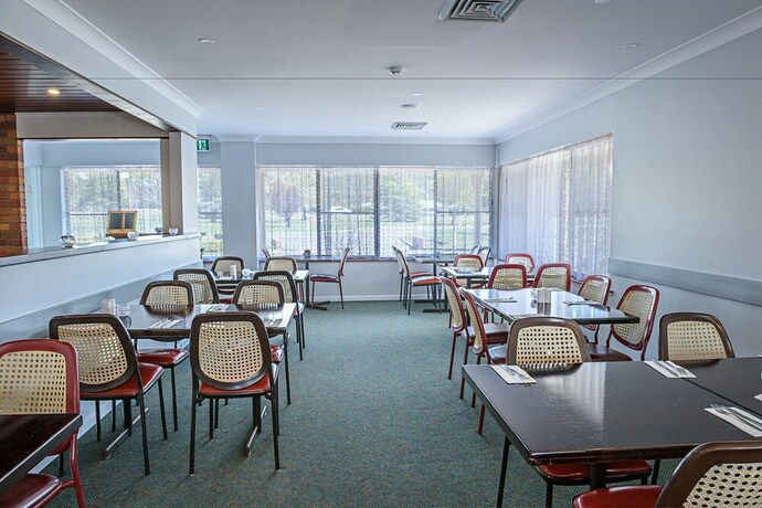 Imagen del bar/restaurante del Hotel Bushmans Motor Inn. Foto 15