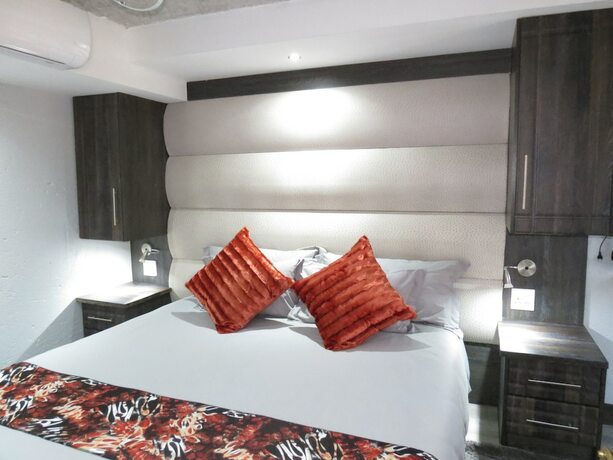 Imagen general del Hotel Bushmans Rock Country Lodge. Foto 1