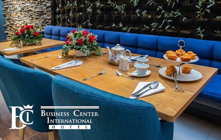 Imagen del bar/restaurante del Hotel Business Center International. Foto 9