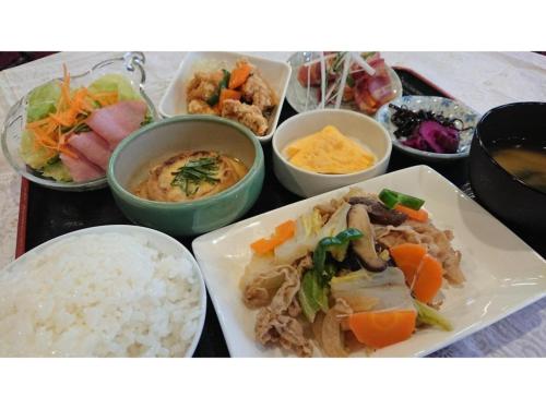 Imagen general del Hotel Business Daiichi Omihachiman. Foto 9