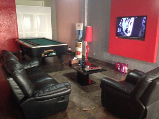 Imagen de los interiores del Hotel Business, Dakar. Foto 11