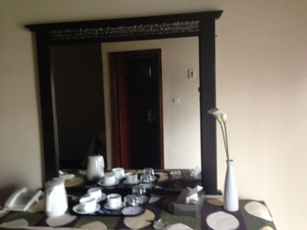 Imagen de la habitación del Hotel Business, Dakar. Foto 8