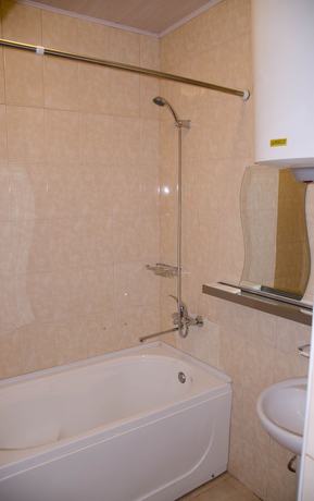 Imagen de la habitación del Hotel Business, Dalnegorsk. Foto 7