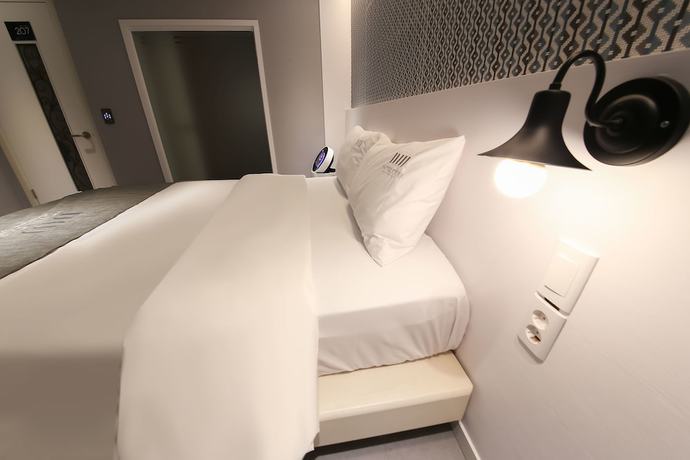Imagen de la habitación del Hotel Business Duu. Foto 2