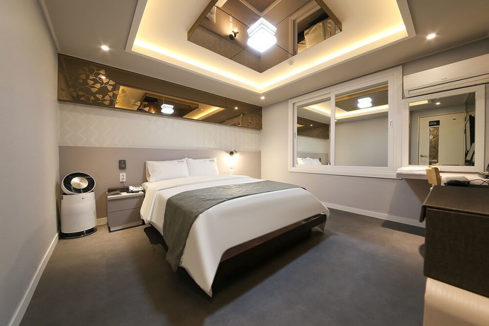 Imagen de la habitación del Hotel Business Duu. Foto 4