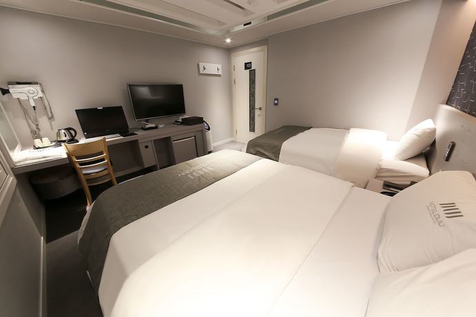 Imagen de la habitación del Hotel Business Duu. Foto 5