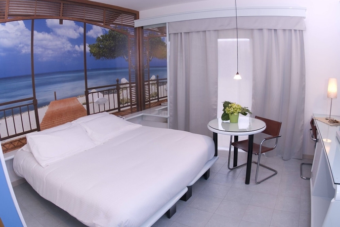 Imagen de la habitación del Hotel Business. Foto 4