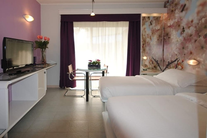 Imagen de la habitación del Hotel Business. Foto 6