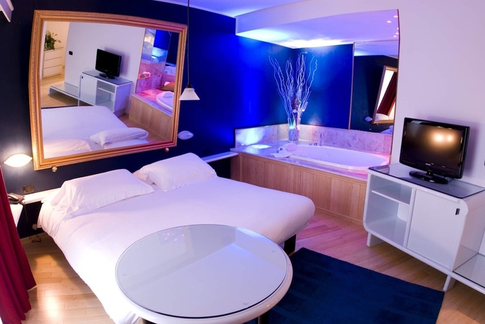 Imagen de la habitación del Hotel Business. Foto 17