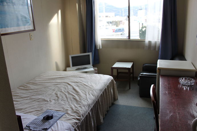 Imagen de los interiores del Hotel Business Fujimi. Foto 14