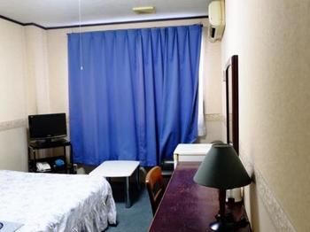 Imagen de los interiores del Hotel Business Fujimi. Foto 16