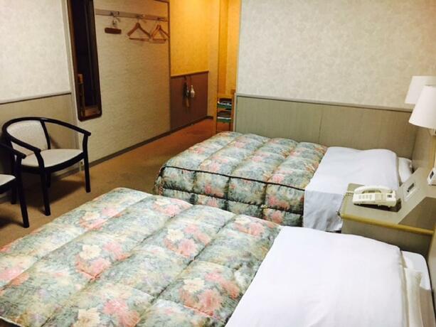 Imagen general del Hotel Business Fukuhara. Foto 18