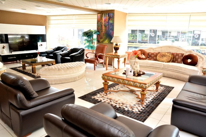 Imagen de los interiores del Hotel Business Grand. Foto 13