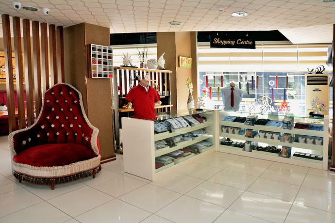 Imagen de los interiores del Hotel Business Grand. Foto 17