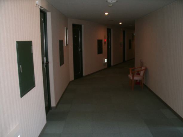 Imagen de los interiores del Hotel Business Honjo. Foto 16