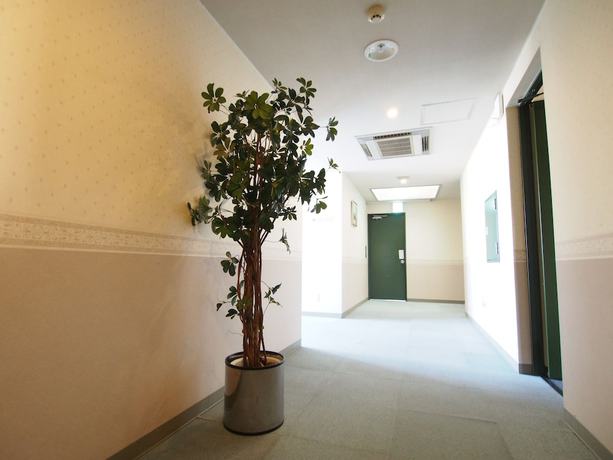 Imagen de los interiores del Hotel Business Honjo. Foto 17