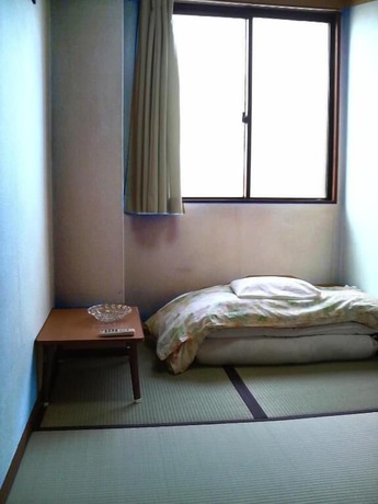 Imagen de la habitación del Hotel Business Kaga. Foto 10
