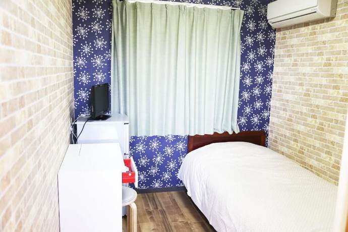 Imagen de la habitación del Hotel Business Kaga. Foto 14