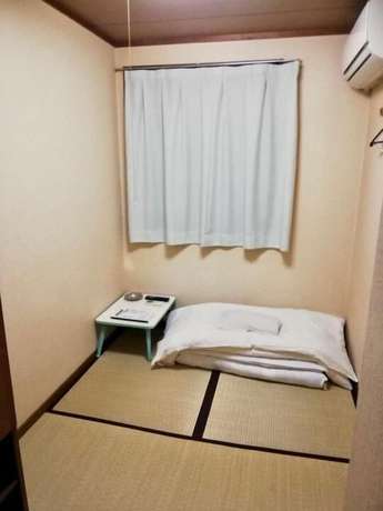 Imagen de la habitación del Hotel Business Kaga. Foto 17