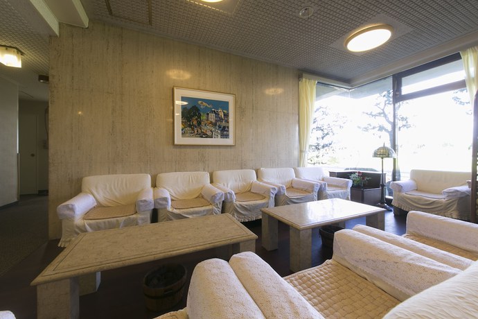 Imagen de los interiores del Hotel Business Kosanagi. Foto 17