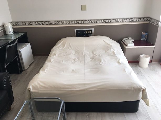 Imagen de la habitación del Hotel Business La Firenze. Foto 4