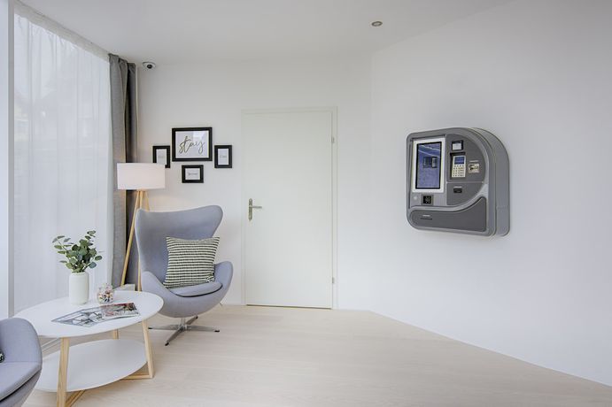 Imagen de los interiores del Hotel Business Maier. Foto 16