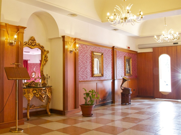 Imagen de los interiores del Hotel Business, POMPEYA. Foto 15