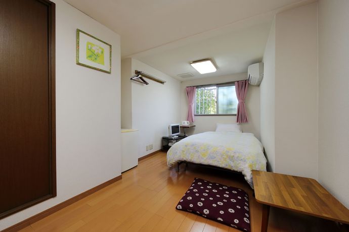Imagen de la habitación del Hotel Business Ryokan Otamaya. Foto 8