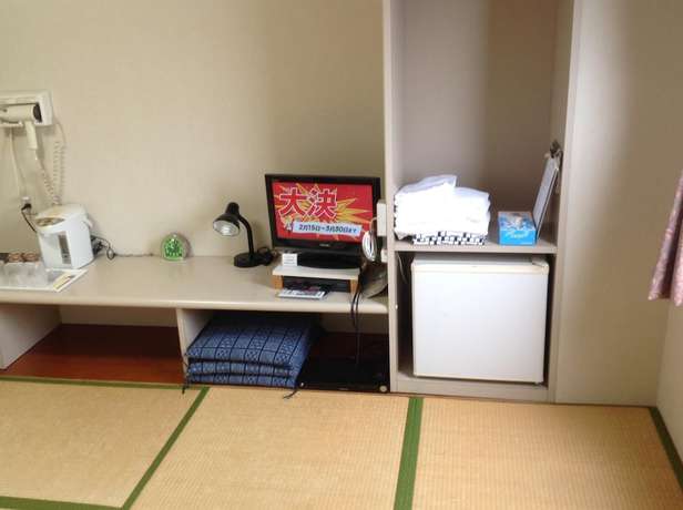 Imagen de la habitación del Hotel Business Sakai. Foto 16