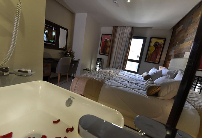 Imagen de la habitación del Hotel Business Sfax. Foto 14