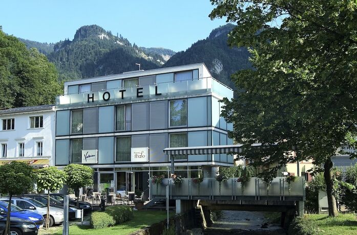 Imagen general del Hotel Business Valerian. Foto 1