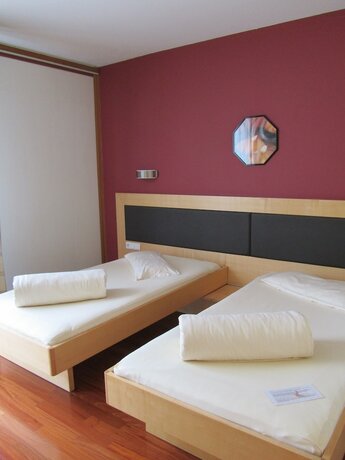 Imagen general del Hotel Business Valerian. Foto 7
