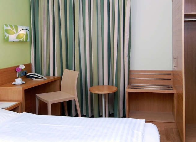 Imagen de la habitación del Hotel Business and Budget Hotel Tessin. Foto 10