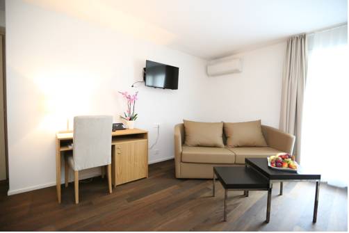 Imagen de la habitación del Hotel Businesshotel Lux. Foto 4