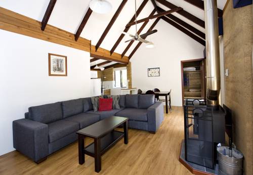 Imagen de la habitación del Hotel Bussells Bushland Cottages. Foto 1