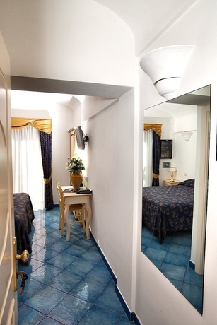 Imagen de la habitación del Hotel Bussola. Foto 3