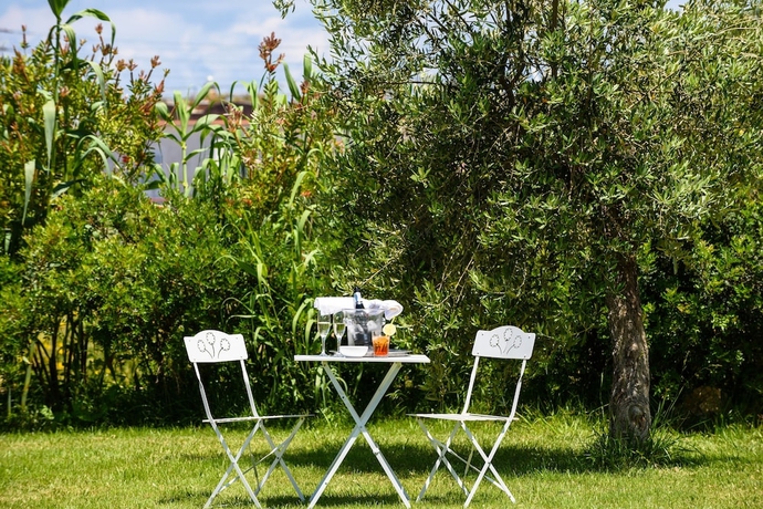 Imagen de los exteriores del Hotel Bussola. Foto 10