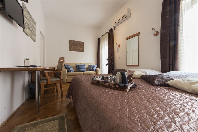 Imagen de la habitación del Hotel Butterfly Home Danube. Foto 10