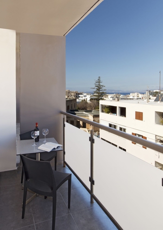 Imagen general del Hotel Butterfly, Rodas Town. Foto 2