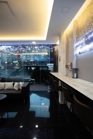Imagen de los interiores del Hotel Butternut Tree. Foto 18