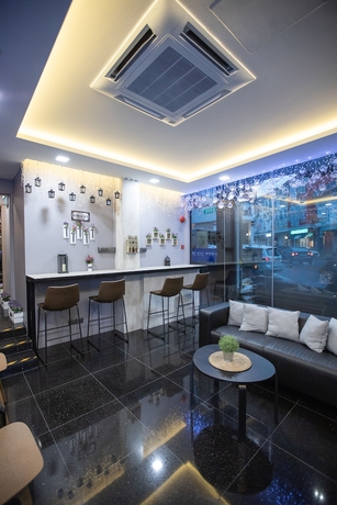 Imagen de los interiores del Hotel Butternut Tree. Foto 19