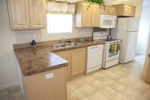 Imagen de la habitación del Hotel Buttonwood Bay Rv Resort. Foto 5