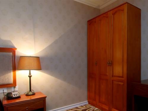 Imagen de la habitación del Hotel Buudai. Foto 6