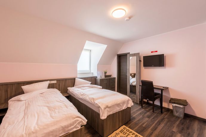Imagen de la habitación del Hotel B&uuml;rgerhofhotel K&ouml;ln. Foto 4