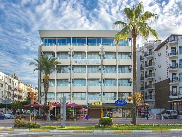 Imagen general del Hotel Büyük. Foto 2