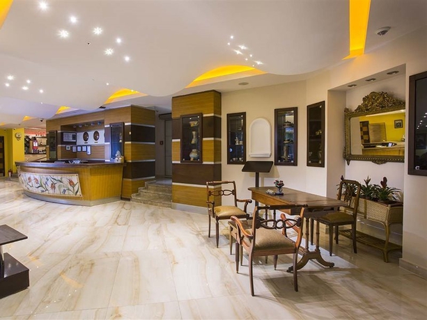 Imagen general del Hotel Büyük. Foto 3