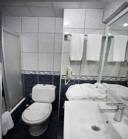 Imagen de la habitación del Hotel B&uuml;y&uuml;k Şahinler. Foto 2