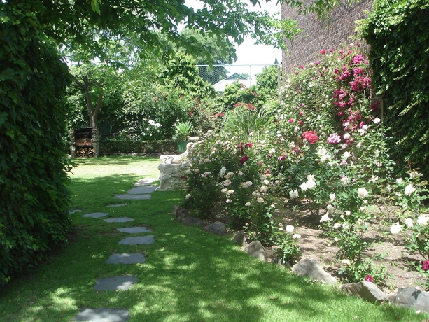 Imagen de los exteriores del Hotel Buxton Manor. Foto 10
