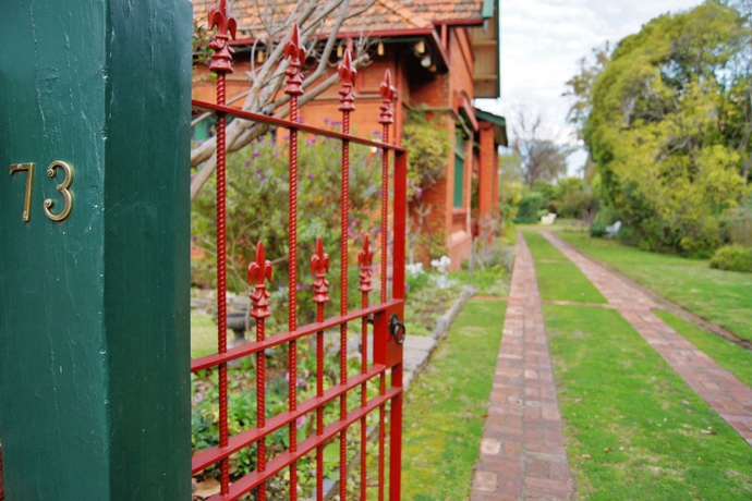 Imagen de los exteriores del Hotel Buxton Manor. Foto 11